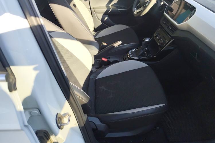 Used Volkswagen Tacqua 2021 200TSI DSG JoyConnect Edition Right Front Seat