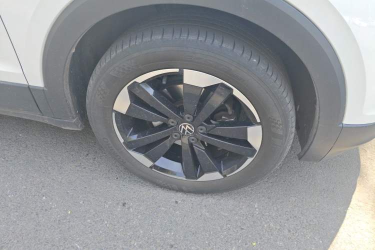 Used Volkswagen Tacqua 2021 1.5L Automatic Yue Zhi Lian Edition Right Front Wheel Hub