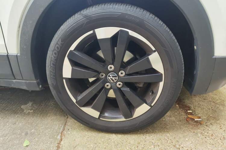 Used Volkswagen Tacqua 2021 1.5L Automatic Yue Zhi Lian Edition Right Front Wheel Hub