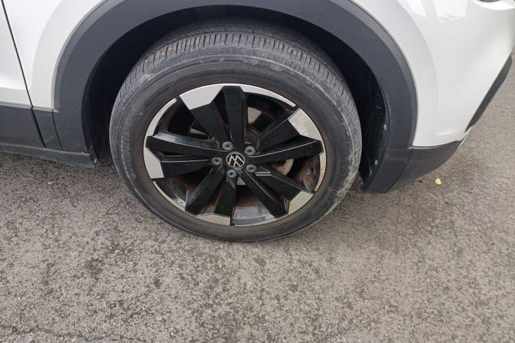 Used Volkswagen Tacqua 2021 1.5L Automatic Yue Zhi Lian Edition Right Front Wheel Hub