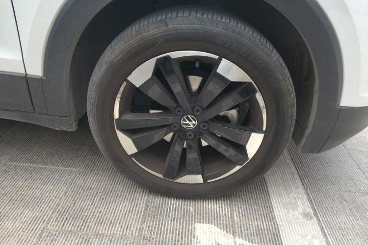 Used Volkswagen Tacqua 2021 1.5L Automatic Yue Zhi Lian Edition Right Front Wheel Hub