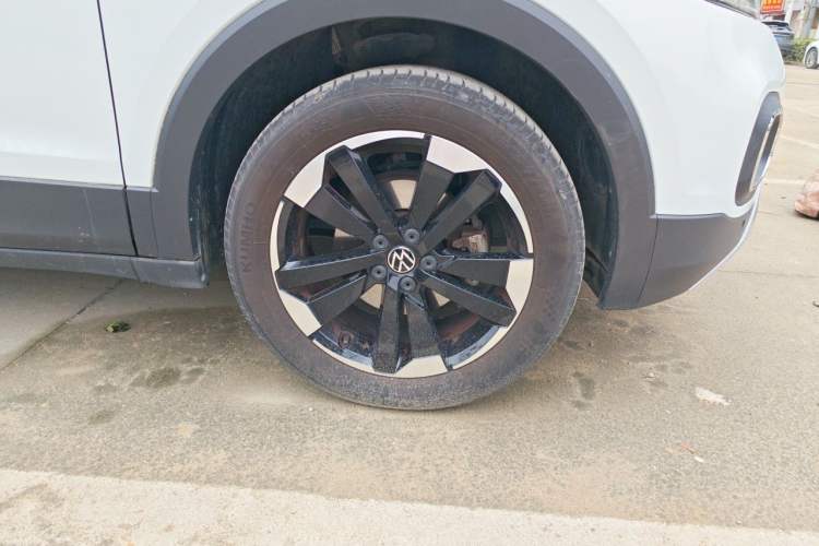 Used Volkswagen Tacqua 2021 1.5L Automatic Yue Zhi Lian Edition Right Front Wheel Hub