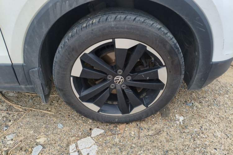 Used Volkswagen Tacqua 2021 1.5L Automatic Yue Zhi Lian Edition Right Front Wheel Hub