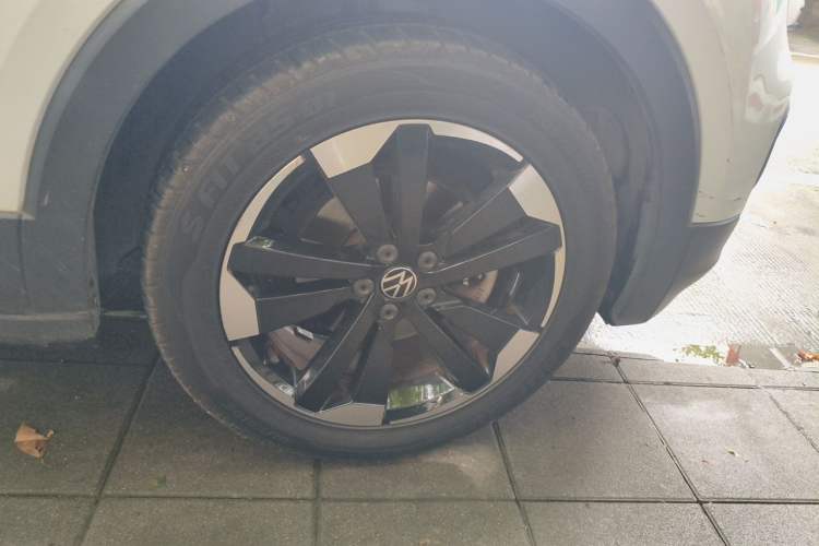Used Volkswagen Tacqua 2021 1.5L Automatic Yue Zhi Lian Edition Right Front Wheel Hub