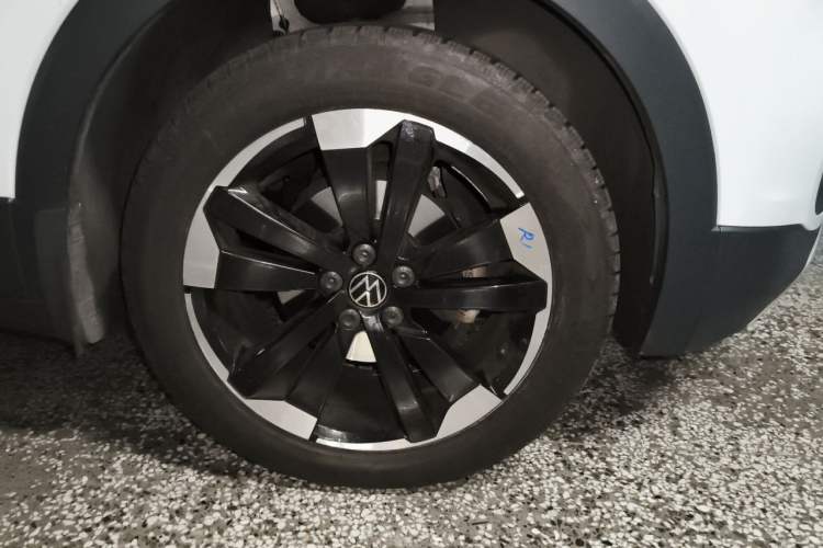 Used Volkswagen Tacqua 2021 1.5L Automatic Yue Zhi Lian Edition Right Front Wheel Hub