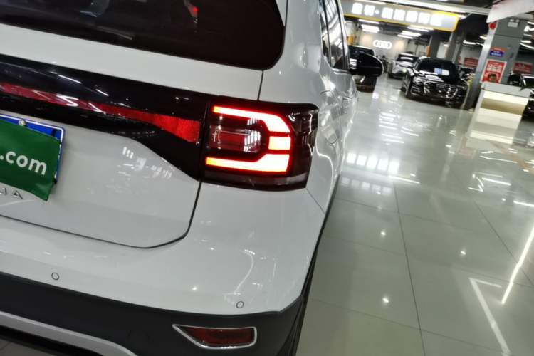 Used Volkswagen Tacqua 2021 1.5L Automatic Yue Zhi Lian Edition Right Rear Taillight