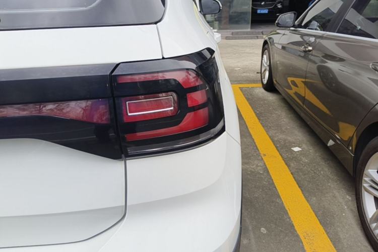 Used Volkswagen Tacqua 2021 1.5L Automatic Yue Zhi Lian Edition Right Rear Taillight