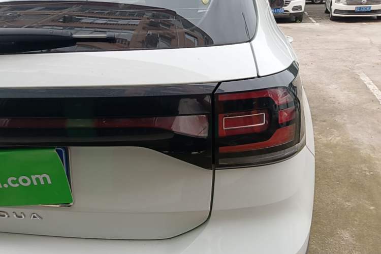 Used Volkswagen Tacqua 2021 1.5L Automatic Yue Zhi Lian Edition Right Rear Taillight