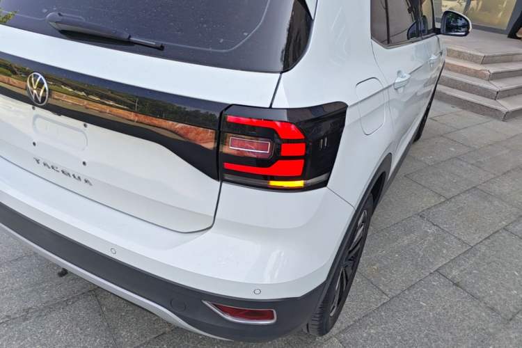 Used Volkswagen Tacqua 2021 1.5L Automatic Yue Zhi Lian Edition Right Rear Taillight