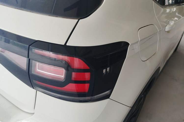 Used Volkswagen Tacqua 2021 1.5L Automatic Yue Zhi Lian Edition Right Rear Taillight