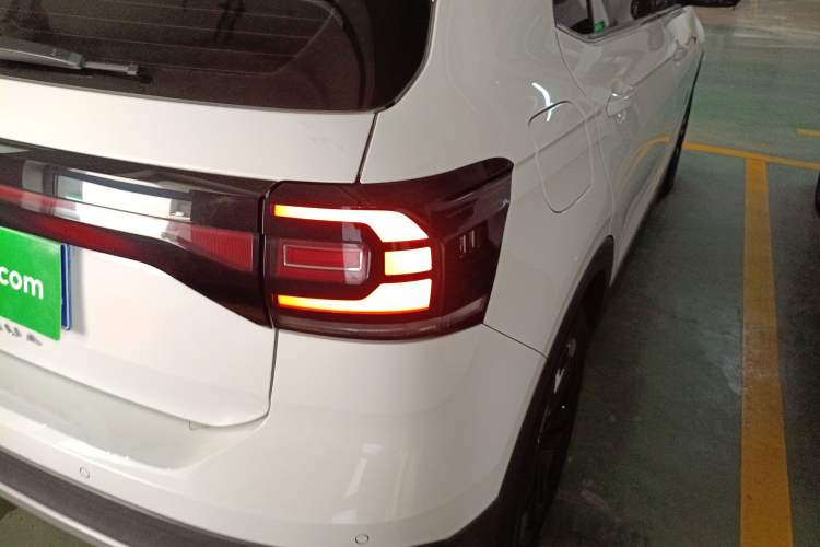 Used Volkswagen Tacqua 2021 1.5L Automatic Yue Zhi Lian Edition Right Rear Taillight