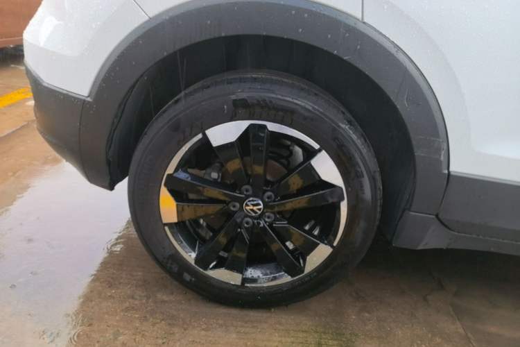 Used Volkswagen Tacqua 2021 1.5L Automatic Yue Zhi Lian Edition Right Rear Wheel Hub