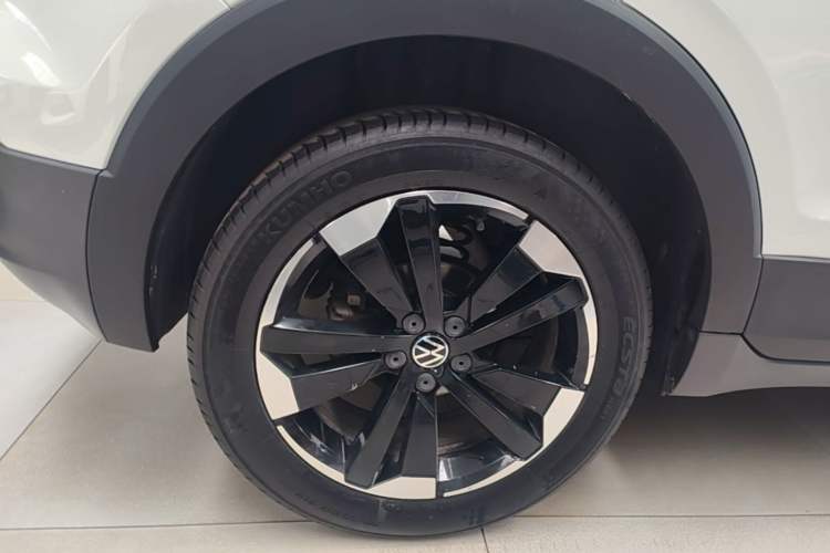 Used Volkswagen Tacqua 2021 1.5L Automatic Yue Zhi Lian Edition Right Rear Wheel Hub
