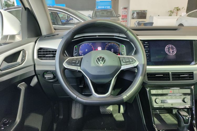 Used Volkswagen Tacqua 2021 280TSI DSG EnjoyPro Smart Connectivity Version Steering Wheel