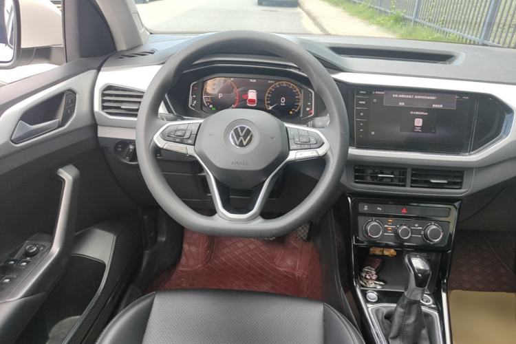 Used Volkswagen Tacqua 2021 1.5L Automatic 30th Anniversary Edition Steering Wheel