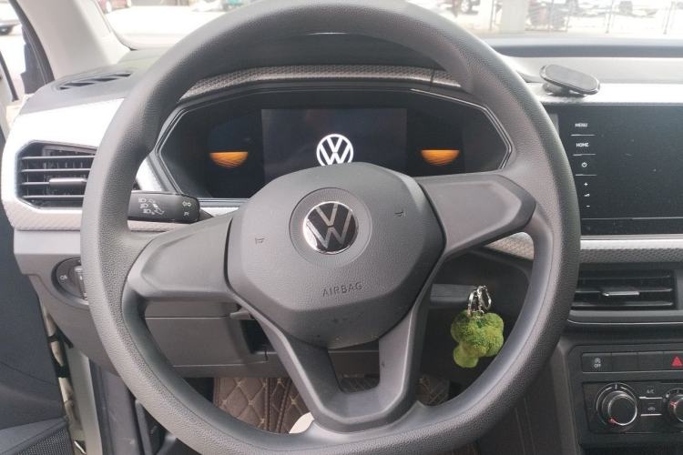Used Volkswagen Tacqua 2021 1.5L Automatic Shangzhilian Edition Steering Wheel
