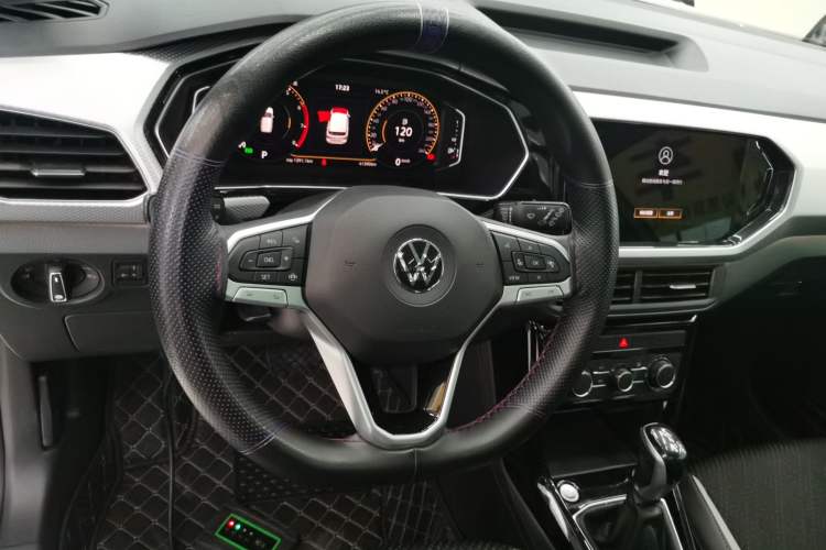 Used Volkswagen Tacqua 2021 1.5L Automatic Yue Zhi Lian Edition Steering Wheel