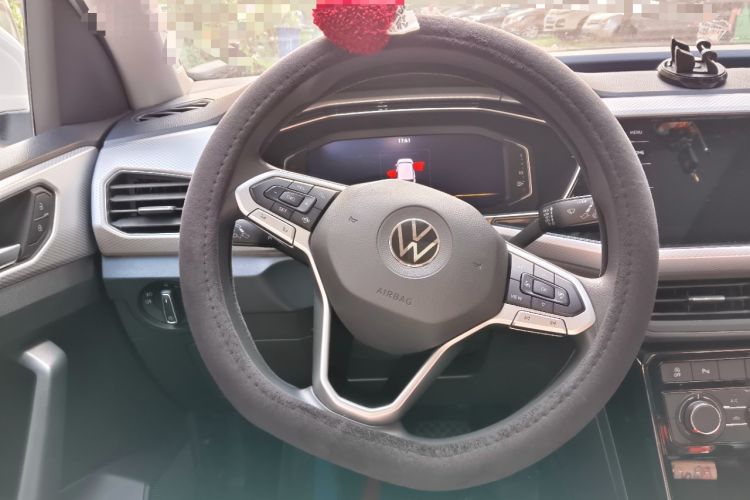 Used Volkswagen Tacqua 2021 200TSI DSG JoyConnect Edition Steering Wheel