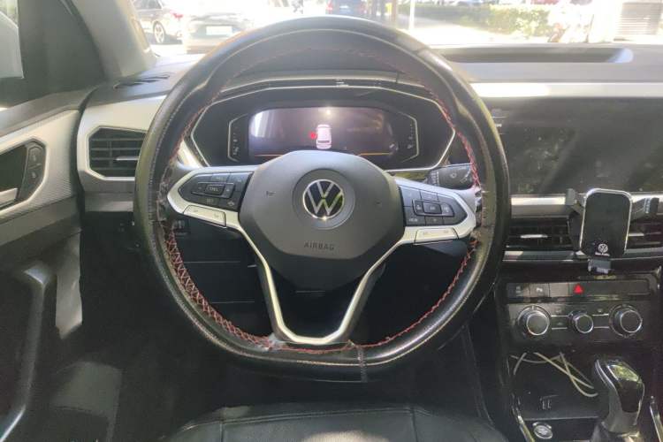 Used Volkswagen Tacqua 2021 1.5L Automatic Yue Zhi Lian Edition Steering Wheel