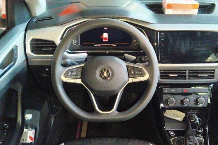 Used Volkswagen Tacqua 2021 200TSI DSG JoyConnect Edition Steering Wheel