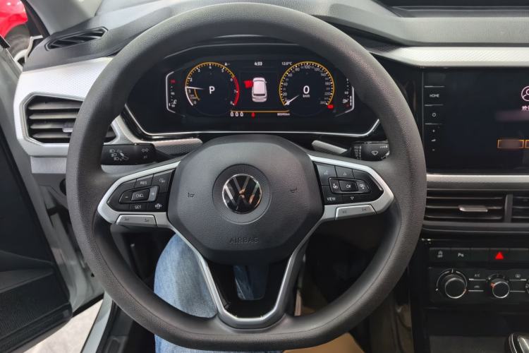 Used Volkswagen Tacqua 2021 200TSI DSG JoyConnect Edition Steering Wheel