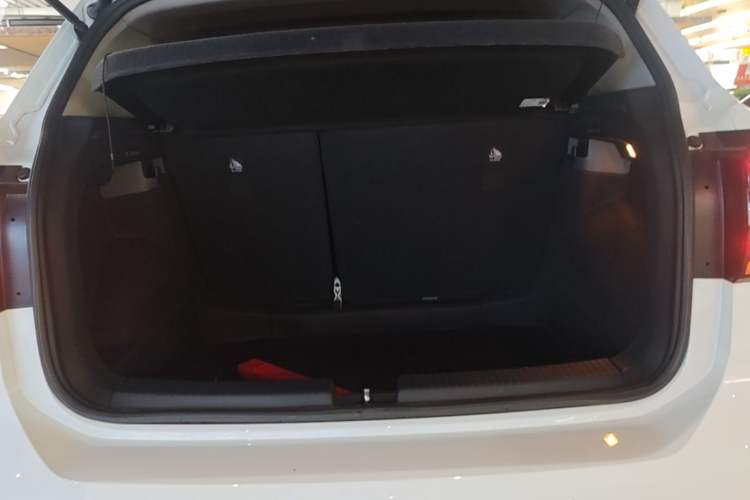 Used Volkswagen Tacqua 2021 1.5L Automatic Yue Zhi Lian Edition Trunk