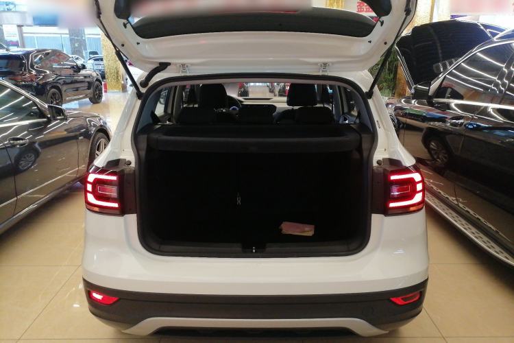 Used Volkswagen Tacqua 2021 1.5L Automatic Shangzhilian Edition Trunk