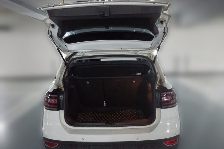 Used Volkswagen Tacqua 2021 1.5L Automatic Yue Zhi Lian Edition Trunk