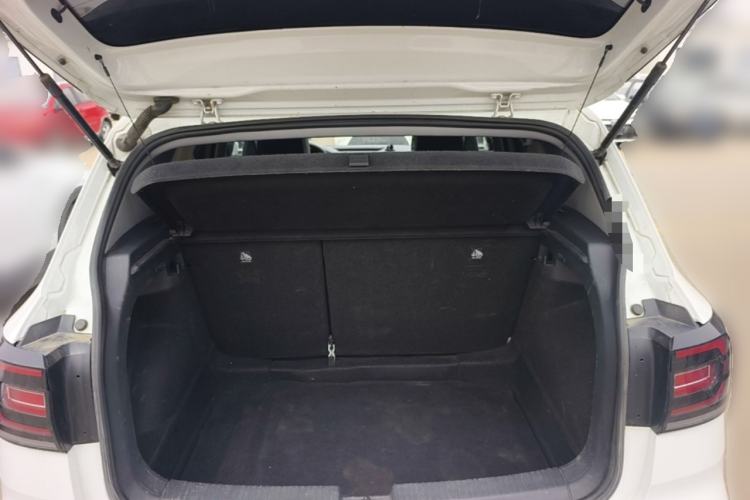 Used Volkswagen Tacqua 2021 1.5L Automatic 30th Anniversary Edition Trunk