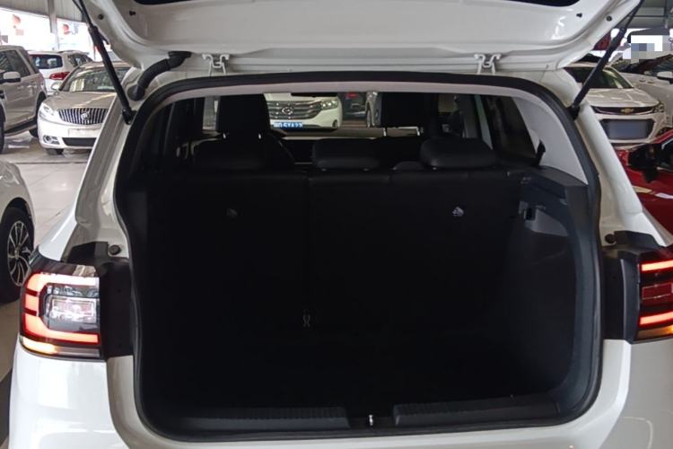 Used Volkswagen Tacqua 2021 1.5L Automatic Yue Zhi Lian Edition Trunk