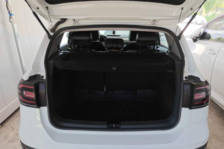 Used Volkswagen Tacqua 2021 1.5L Automatic Yue Zhi Lian Edition Trunk
