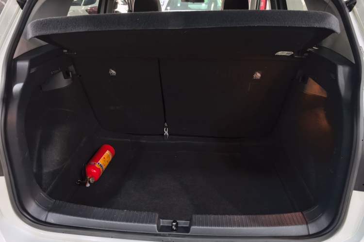 Used Volkswagen Tacqua 2021 200TSI DSG JoyConnect Edition Trunk