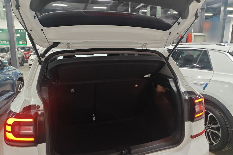 Used Volkswagen Tacqua 2021 280TSI DSG EnjoyPro Smart Connectivity Version Trunk