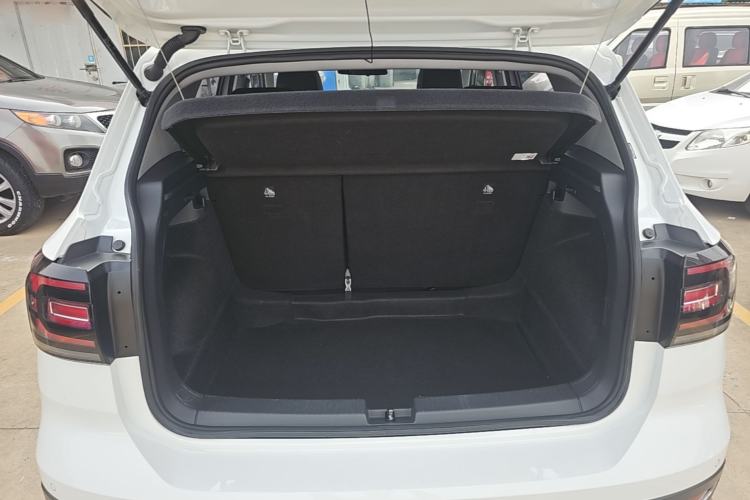 Used Volkswagen Tacqua 2021 1.5L Automatic Yue Zhi Lian Edition Trunk