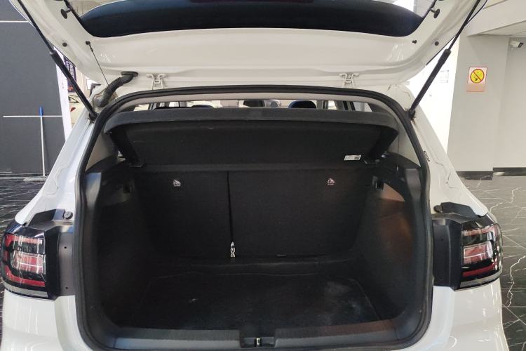 Used Volkswagen Tacqua 2021 1.5L Automatic Yue Zhi Lian Edition Trunk