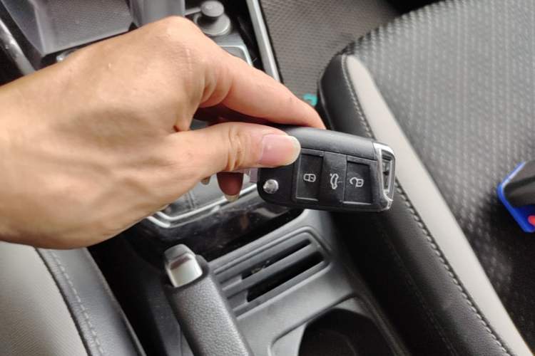 Used Volkswagen Tacqua 2021 1.5L Automatic 30th Anniversary Edition Vehicle Key