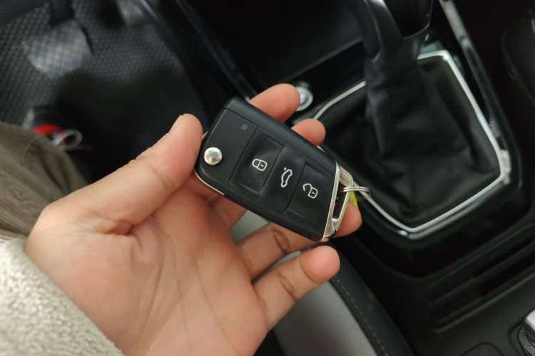 Used Volkswagen Tacqua 2021 200TSI DSG JoyConnect Edition Vehicle Key