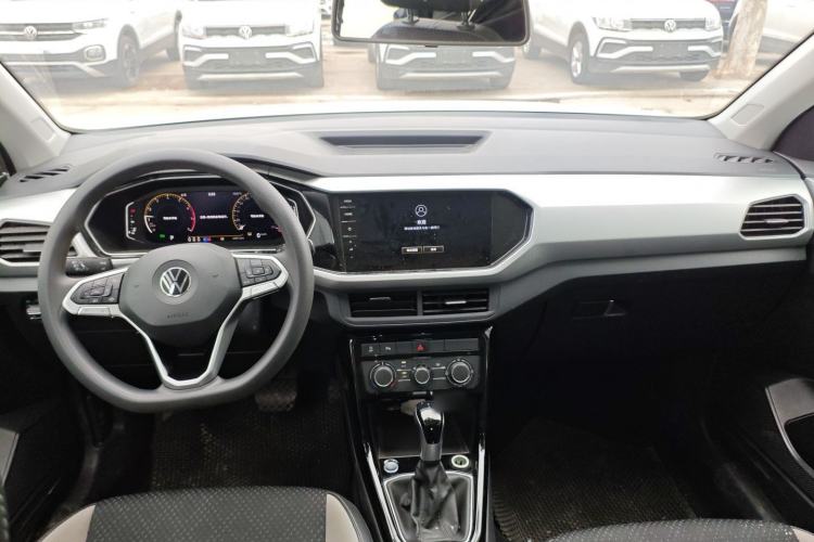 Used Volkswagen Tacqua 2023 200TSI DSG Joy-Connect Edition Center Console