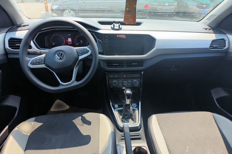 Used Volkswagen Tacqua 2023 200TSI DSG Joy-Connect Edition Center Console