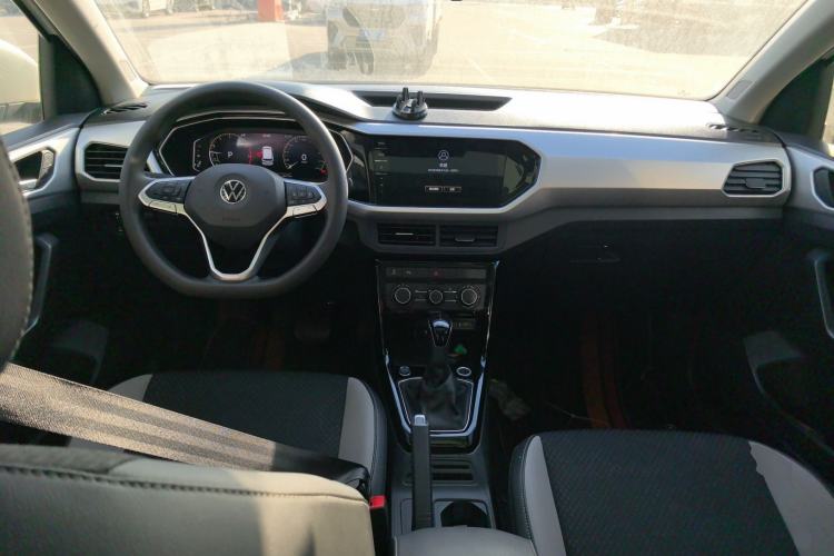 Used Volkswagen Tacqua 2023 200TSI DSG Joy-Connect Edition Center Console