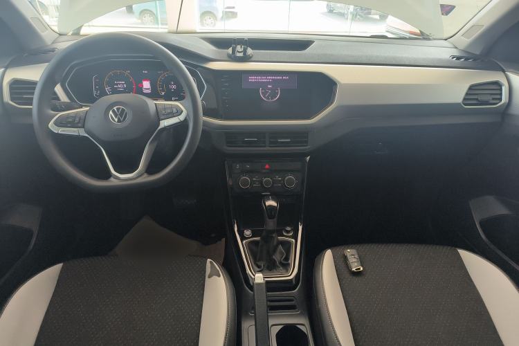 Used Volkswagen Tacqua 2023 200TSI DSG Joy-Connect Edition Center Console