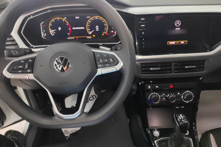 Used Volkswagen Tacqua 2023 200TSI DSG Joy-Connect Edition Center Console