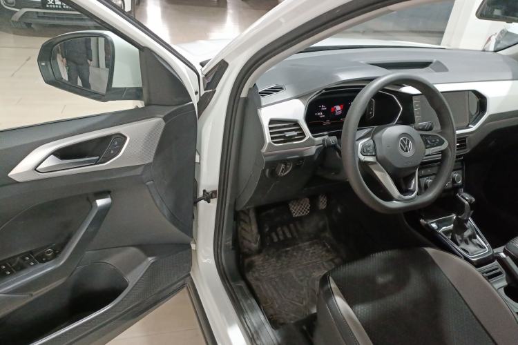 Used Volkswagen Tacqua 2023 200TSI DSG Joy-Connect Edition Driver Seat