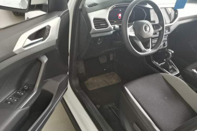 Used Volkswagen Tacqua 2023 200TSI DSG Joy-Connect Edition Driver Seat
