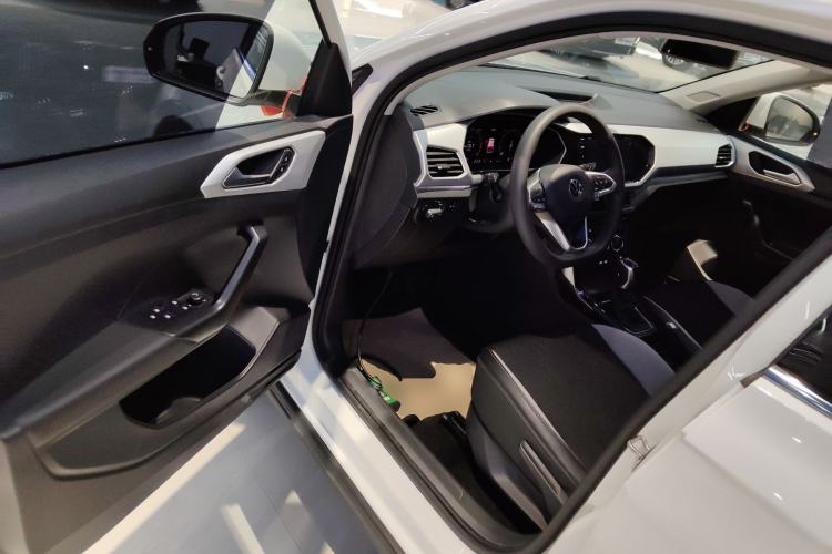 Used Volkswagen Tacqua 2023 200TSI DSG Joy-Connect Edition Driver Seat