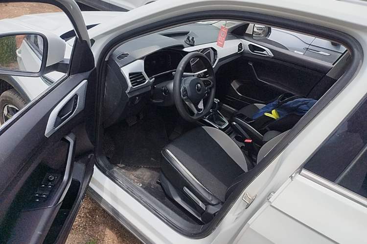 Used Volkswagen Tacqua 2023 200TSI DSG Joy-Connect Edition Driver Seat