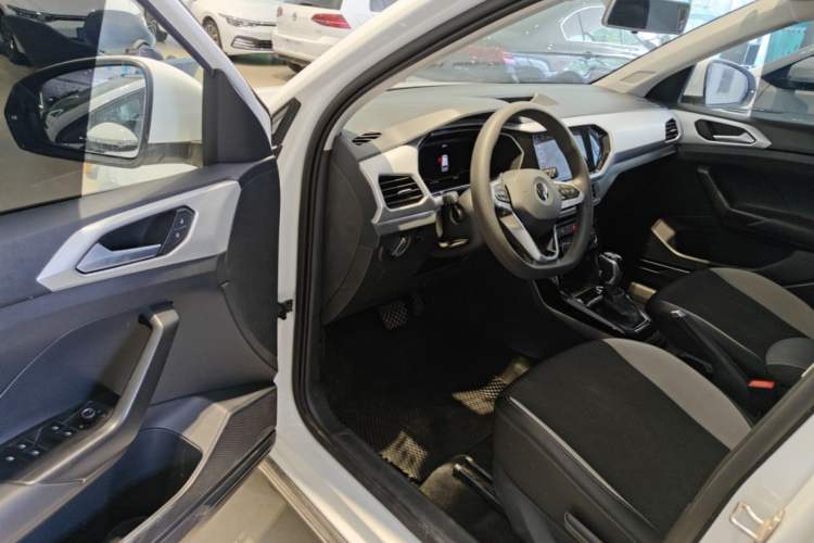 Used Volkswagen Tacqua 2023 200TSI DSG Joy-Connect Edition Driver Seat