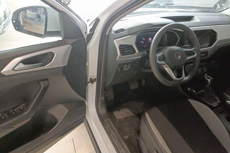 Used Volkswagen Tacqua 2023 200TSI DSG Joy-Connect Edition Driver Seat