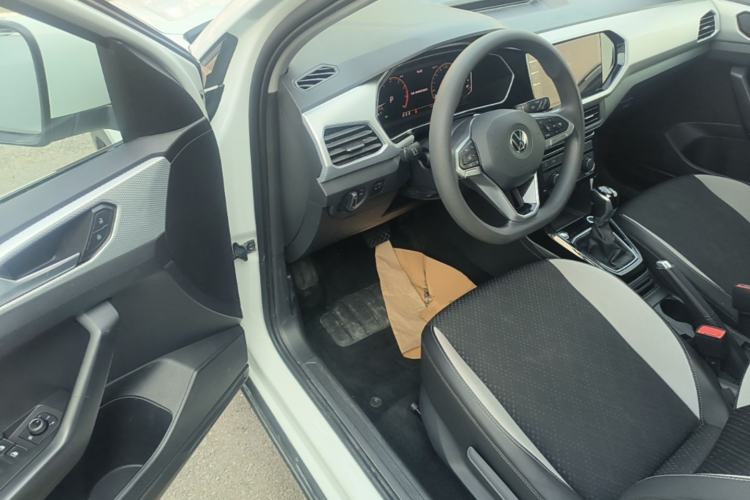Used Volkswagen Tacqua 2023 200TSI DSG Joy-Connect Edition Driver Seat