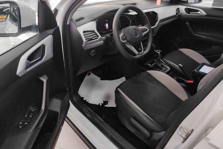 Used Volkswagen Tacqua 2023 200TSI DSG Joy-Connect Edition Driver Seat